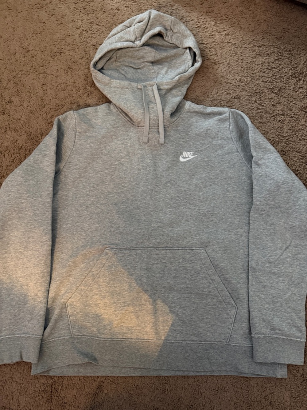 Nike Men's Light Grey Hooded Pullover Sweatshirt